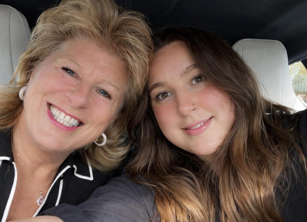 mum and daughter